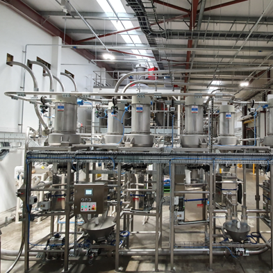 Simultaneous weighing and dosing system 