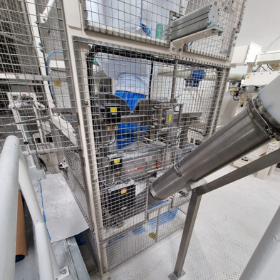 Screw feeder from big bag discharger